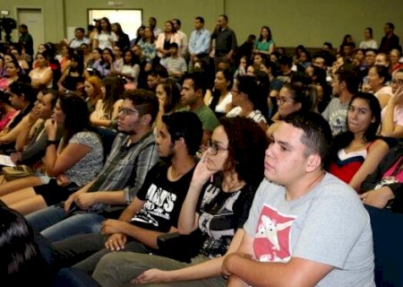 Programa que dá salário mínimo a estudantes de Mato Grosso do Sul está com inscrições abertas