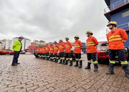 Reforço: bombeiros gaúchos estão a caminho de MS para ajudar no combate aos incêndios florestais