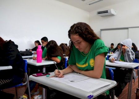 Inscrições para bolsas em pesquisa científica e tecnológica no Ensino Médio vão até o dia 6