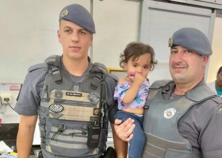 Criança de 1 ano é salva por policiais após ingerir veneno de rato