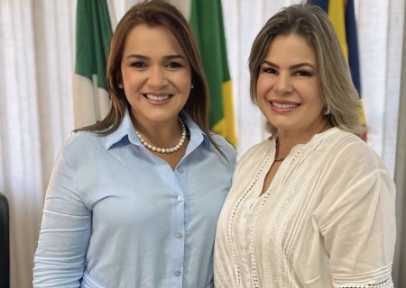 TRE nega recurso e mantém mandato de Adriane e Camilla