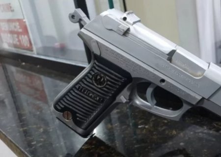 Aluno é flagrado com simulacro de arma em escola de São Carlos