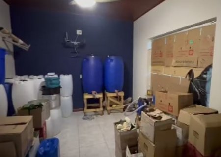 Homem é preso em flagrante por suspeita de falsificar whisky em Monte Alto, SP