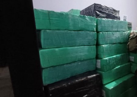 Carga de peixe “recheada” com 5 toneladas de maconha é apreendida na BR-116/SP