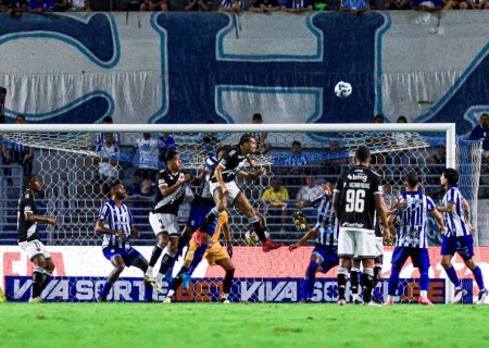 Com altos e baixos, Vasco fica zerado contra o aplicado CSA