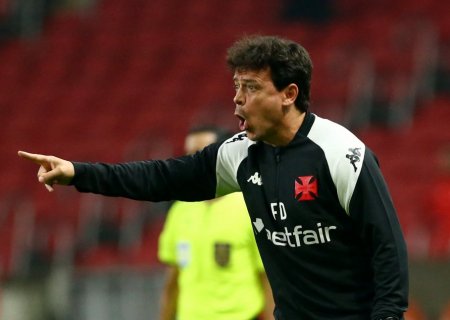 Diniz critica árbitro por expulsão de Léo Jardim em Inter x Vasco: "Ele não é médico"