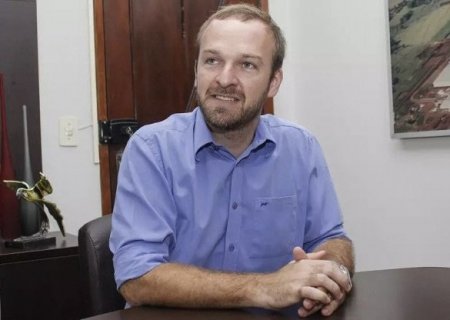 Com tornozeleira, prefeito ficará afastado no mínimo até janeiro&nbsp;