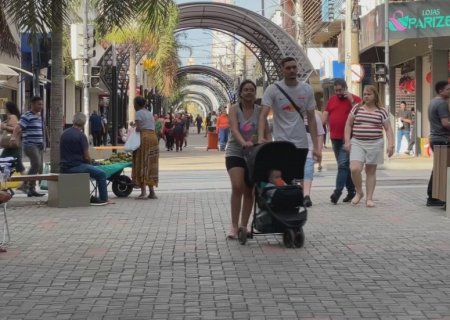 Comércio amplia horário para o Natal e espera alta nas vendas | G1